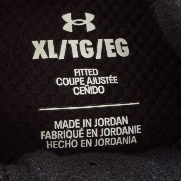 Under Armour Out Run The Cold 1/2 Zip Jacket Women Size XL NWT - Picture 5 of 6